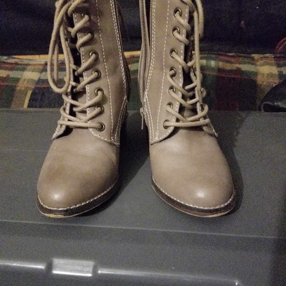 Nude boots
